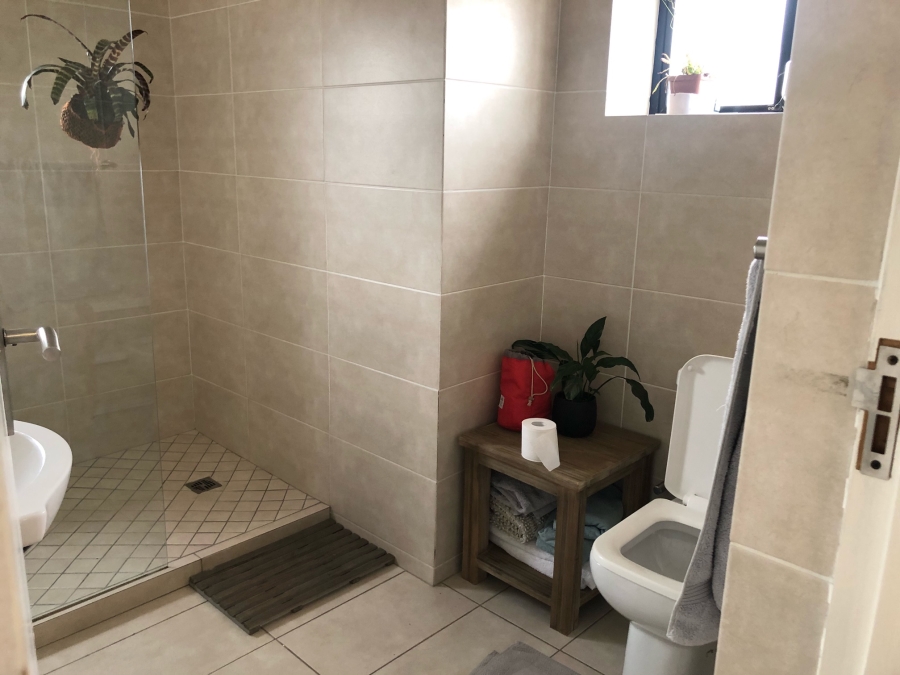 To Let 1 Bedroom Property for Rent in Woodstock Western Cape